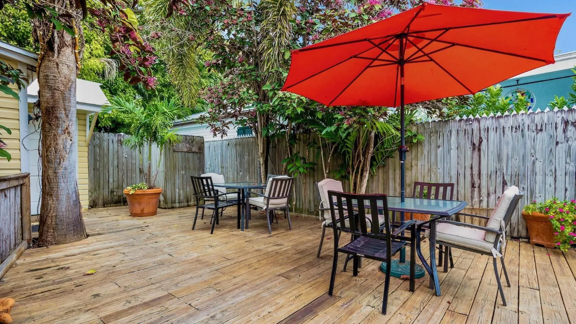 Kokomo Suite By Last Key Realty Key West